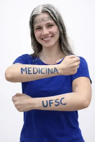 Alice Zaragoza, Aprovada em Medicina UFSC