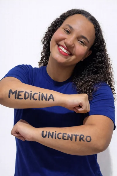 Eloisa Bussola, Aprovada em Medicina UNICENTRO