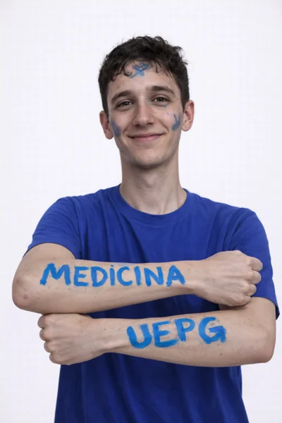 João Henrique Bini, Aprovado em Medicina UEPG