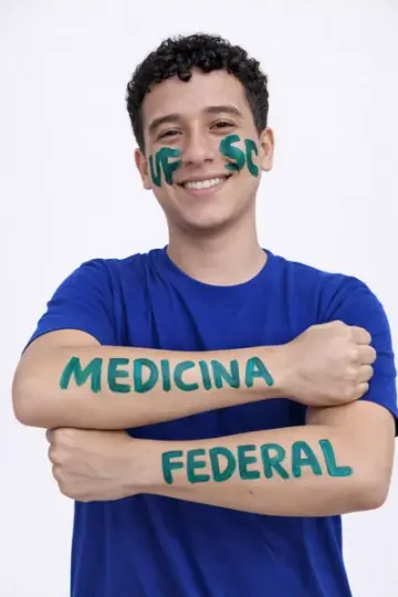 João Mariano, Aprovado em Medicina UFSC