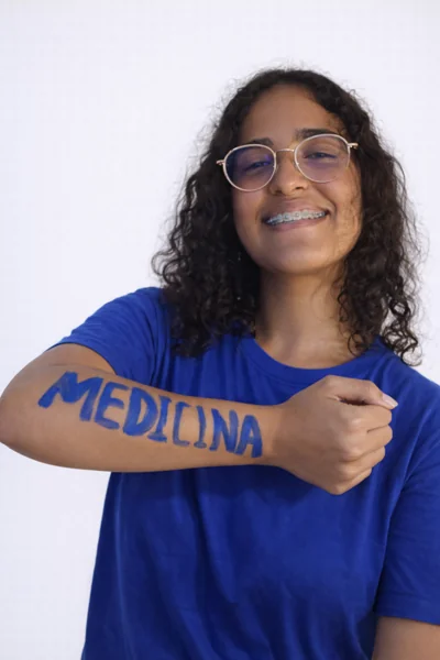 Maria Clara, Aprovada em Medicina UFF